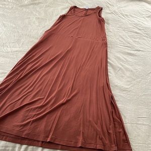 Old Navy maxi dress in rust color